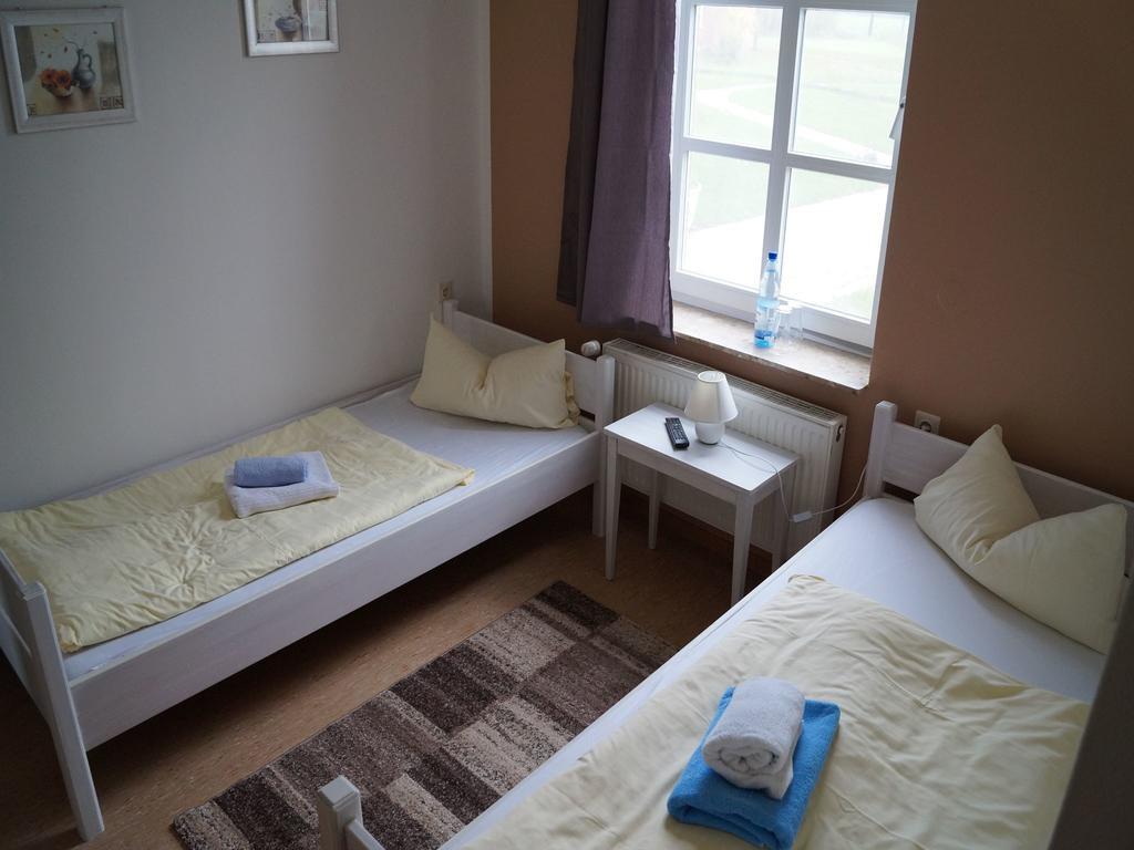 Gasthuus Ulenhoff Hotel Westoverledingen Стая снимка