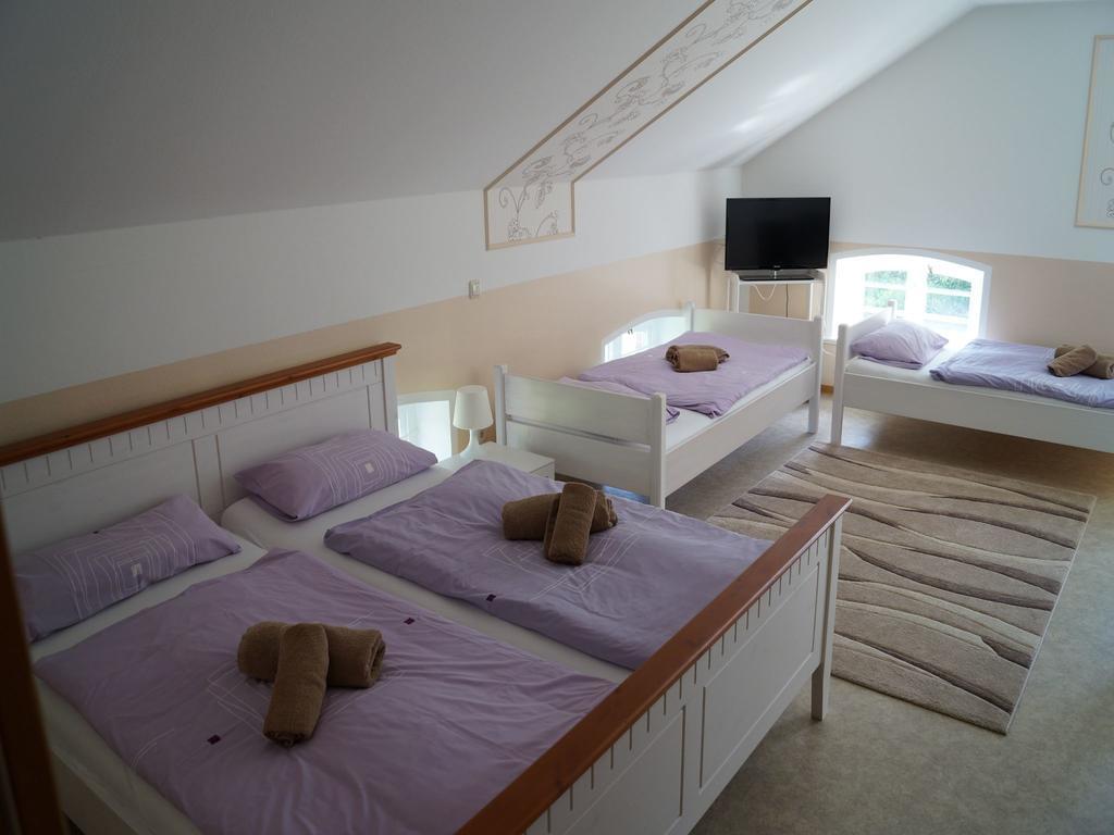 Gasthuus Ulenhoff Hotel Westoverledingen Стая снимка
